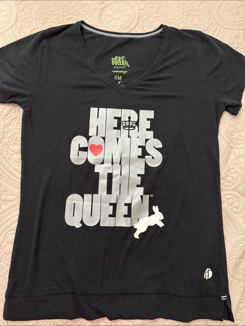 Raw Threads Here Comes The Queen Graphic V-Neck Tee - Black
